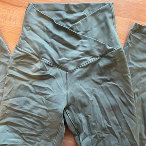 Offline crossover leggings